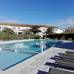 A 200 M, Piscine Commune, Sejour Pour 2 Apartment